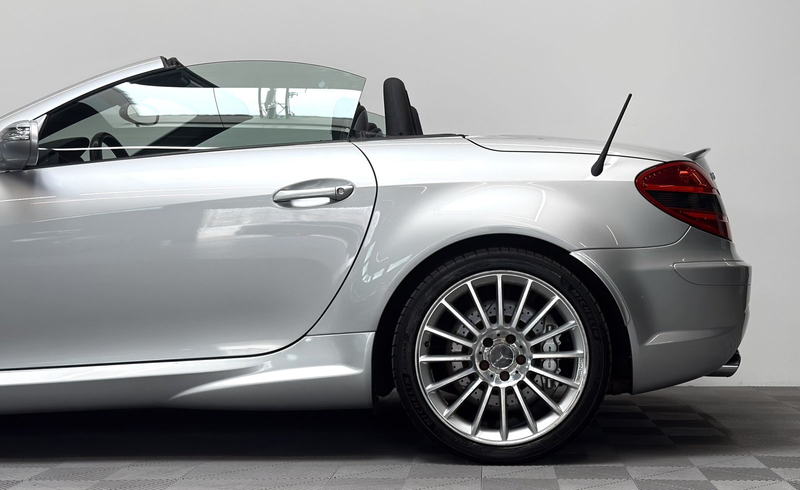 Mercedes-Benz SLK 55 AMG *HK *Airscarf *Bi-Xenon *Navi *PDC — photo 4