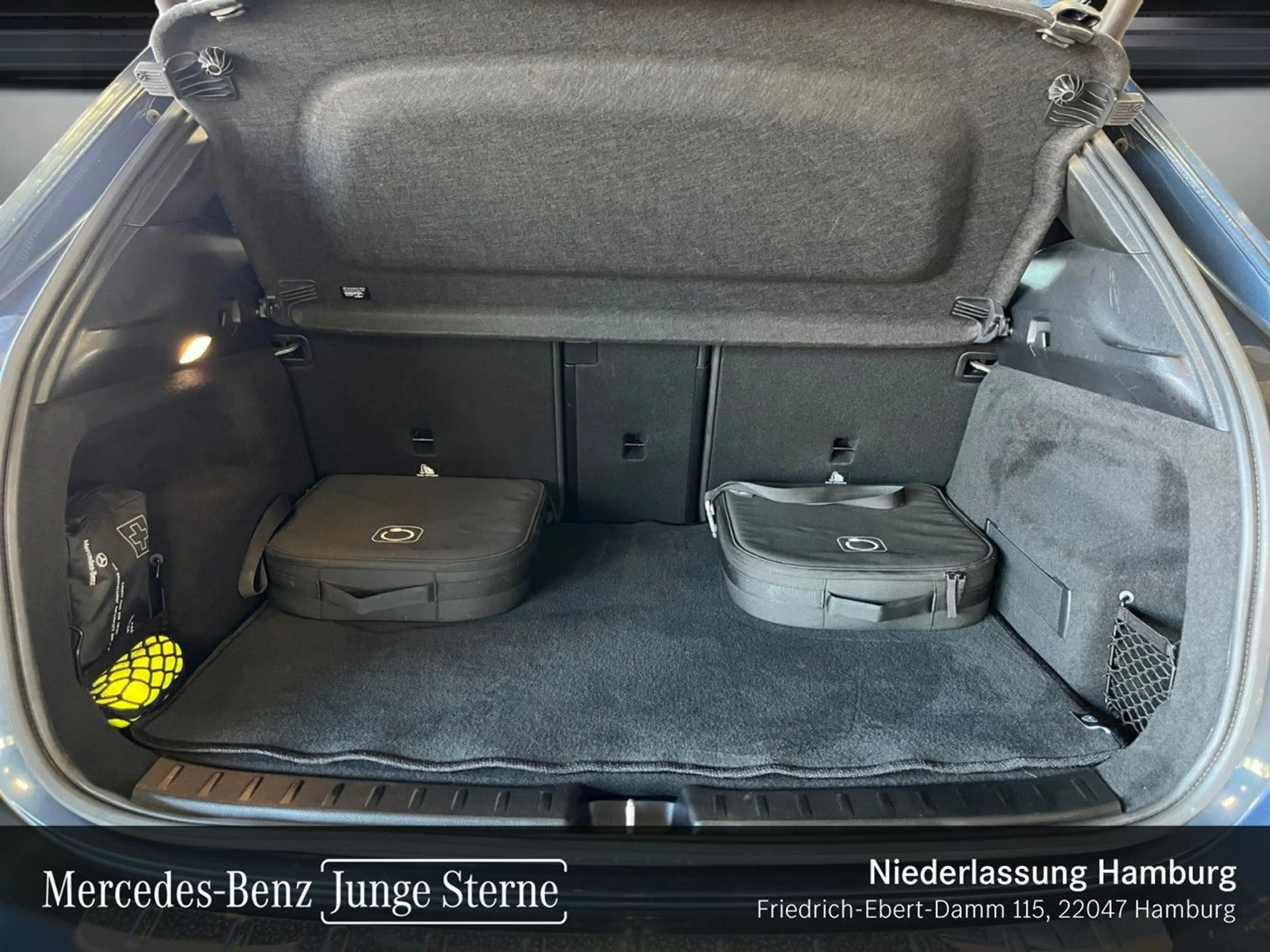 Mercedes-Benz EQA 300 4M AMG+NIGHT+PLUS-PAKET+AHK+KAMERA+KEYLESS — photo 8