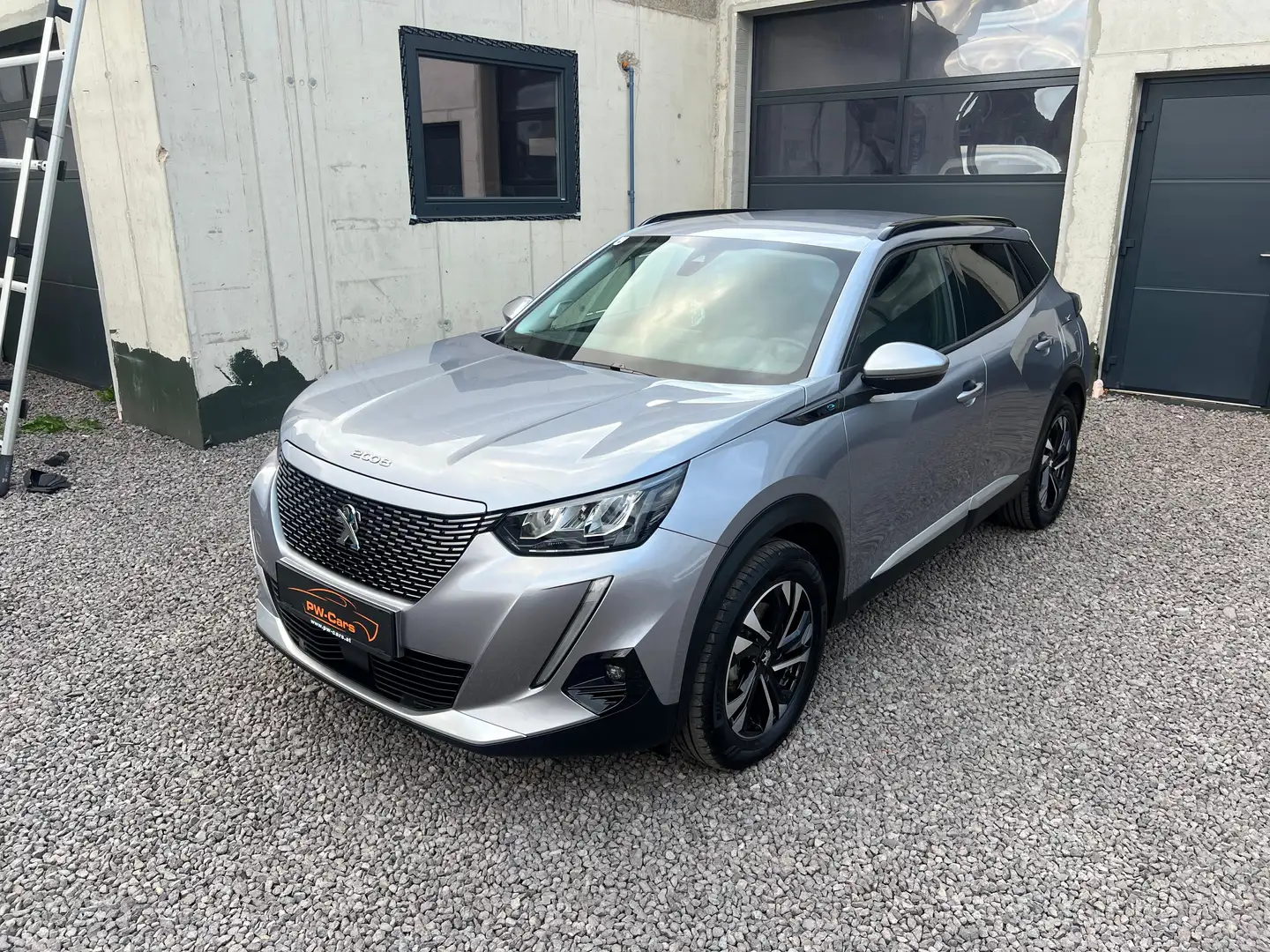 Peugeot 2008 e- Allure Pack CARE GARANTIE BIS 2029 Grau - 1