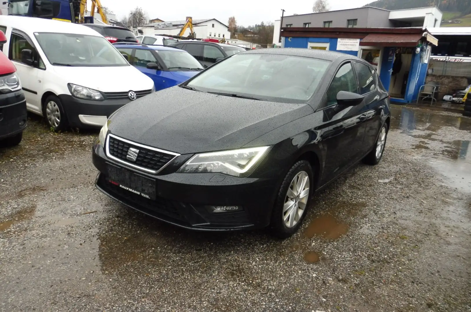 SEAT Leon Style-Bi Xenon Schwarz - 1