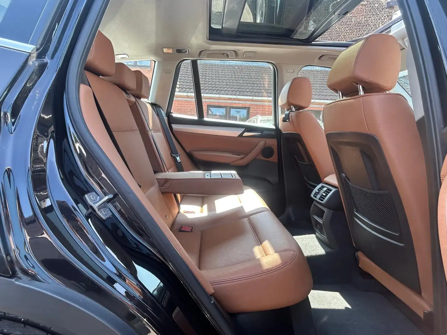 BMW X3 2.0 d sDrive18 PANO/LED/CUIR/CLIM AUTO Zwart - 2