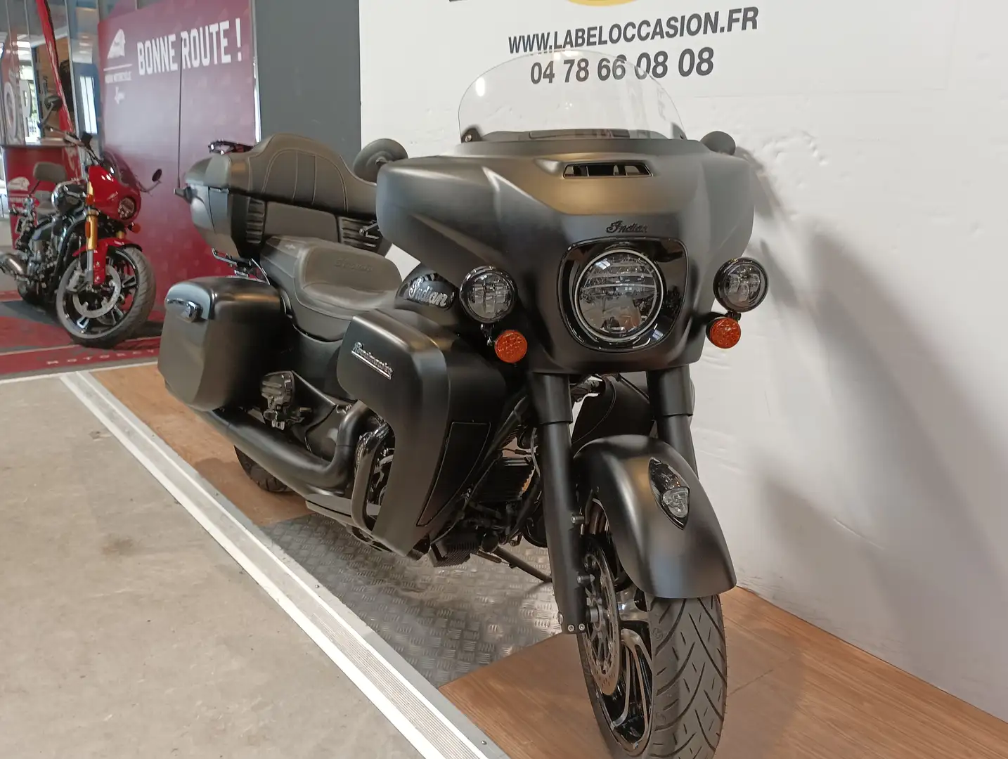 Indian Roadmaster Noir - 2
