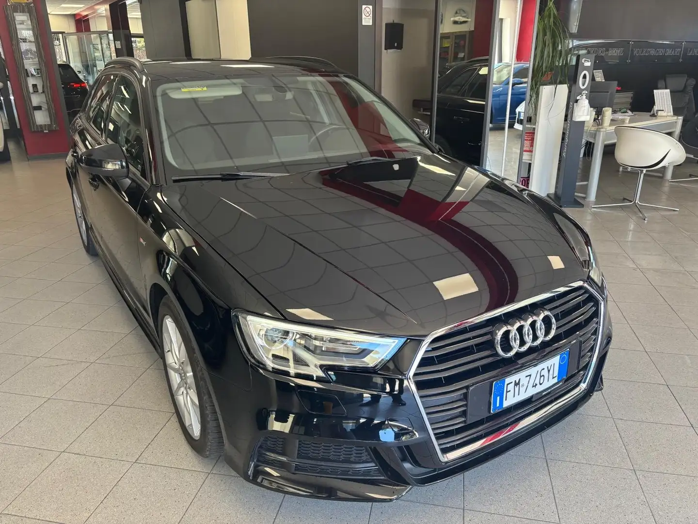 Audi A3 A3 III 2016 Sportback SLine  30 1.6 tdi 116cv Nero - 1