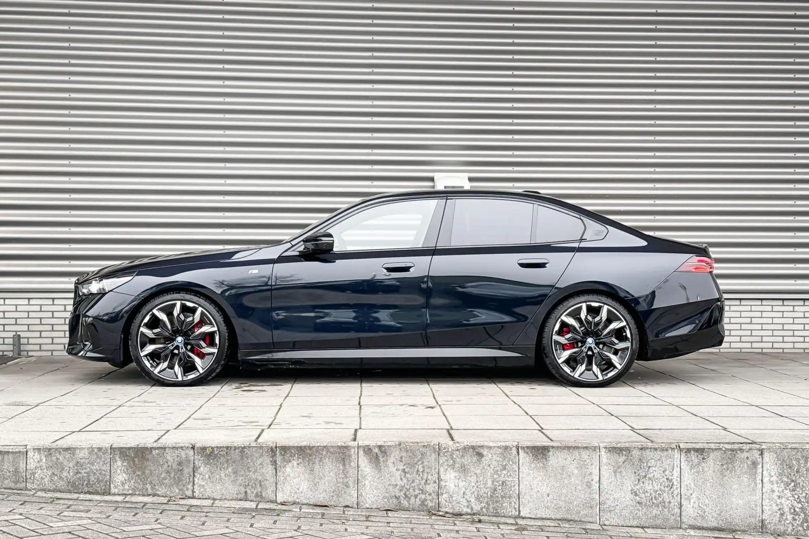 BMW i5 Sedan M60 xDrive BMW i5 M60 xDrive Driving Assista Negro - 2