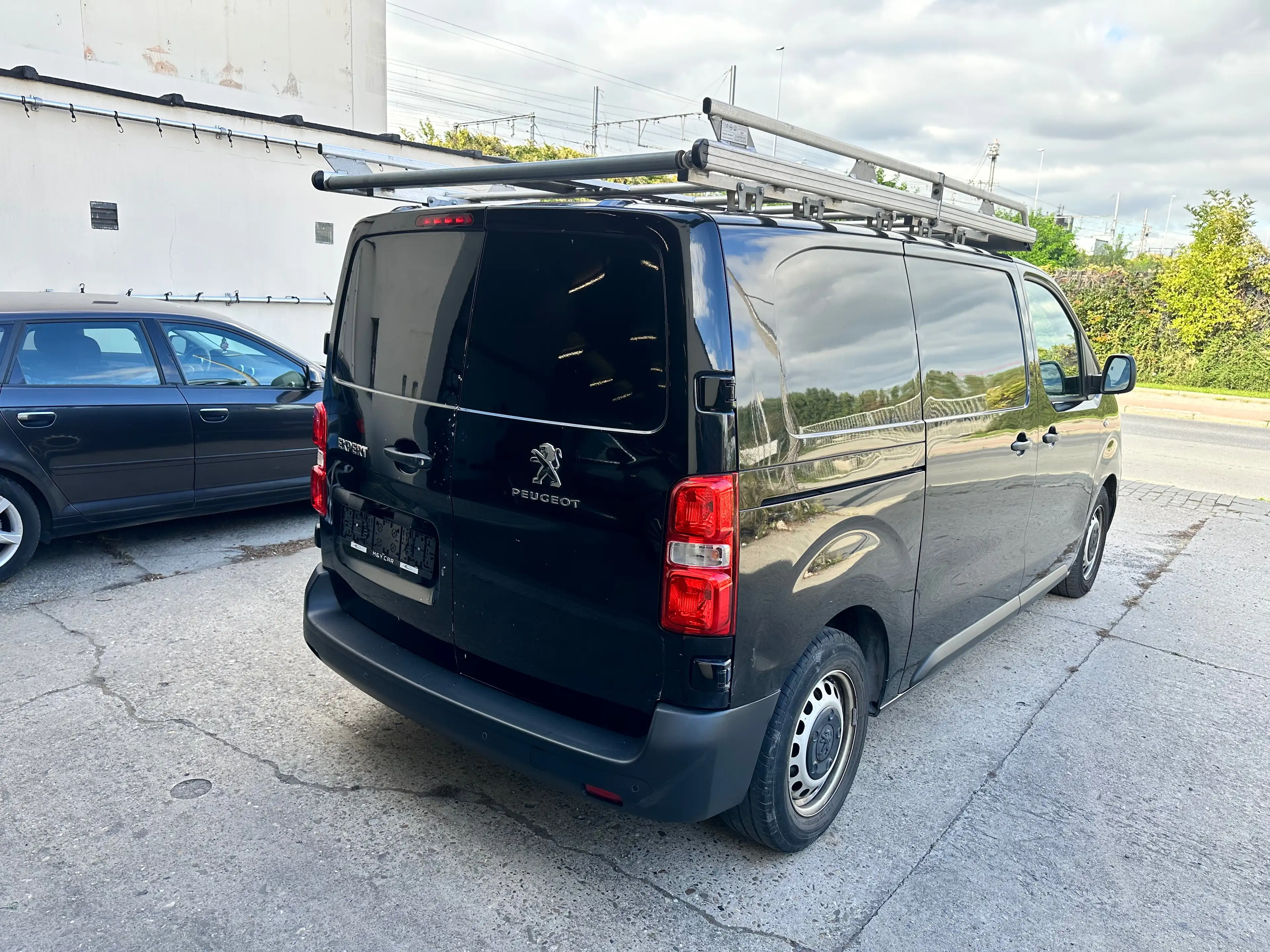 Peugeot Expert 1.5 BlueHDi L1 C. Premium CU S — photo 6