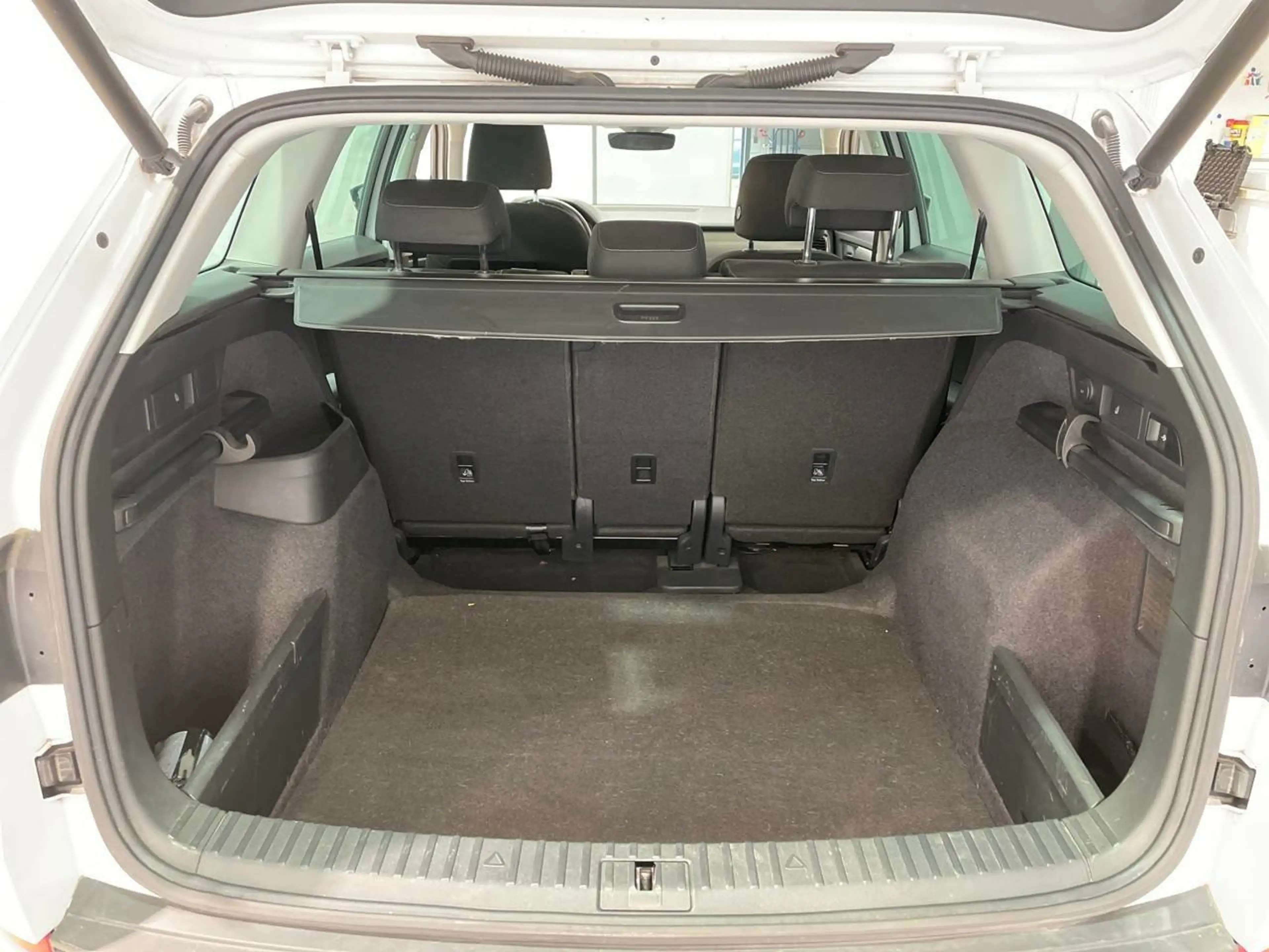 Skoda Kodiaq 2.0 TDI Ambition AHK El.Heckkl. Navi AUT — photo 13