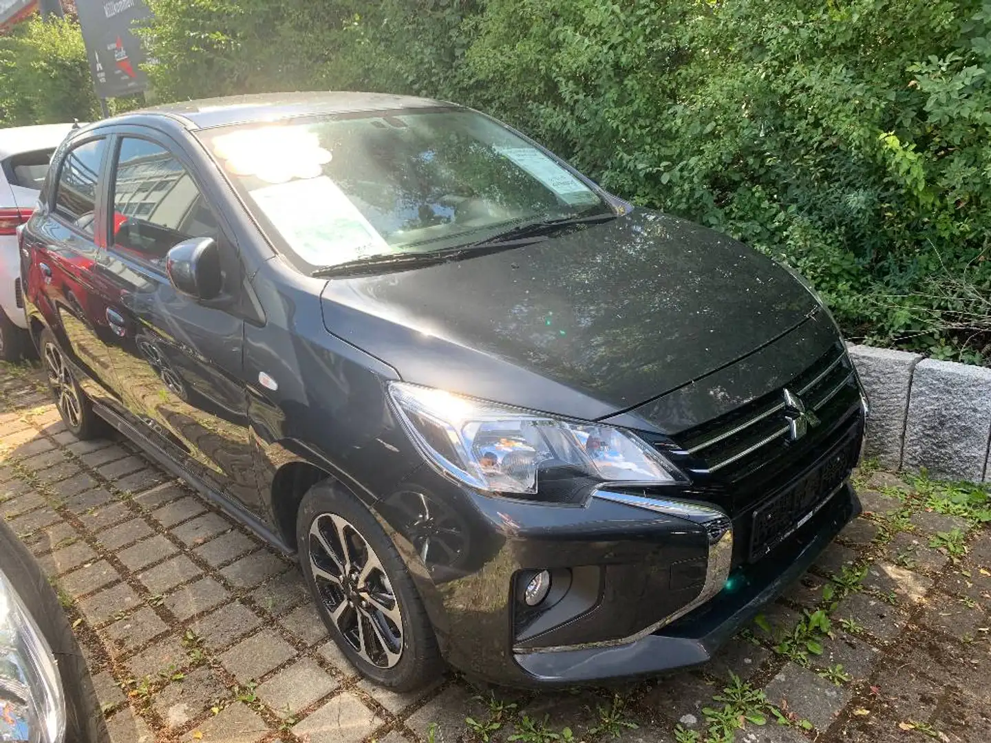Mitsubishi Space Star Select+ 1.2 MIVEC ClearTec CVT Grau - 1