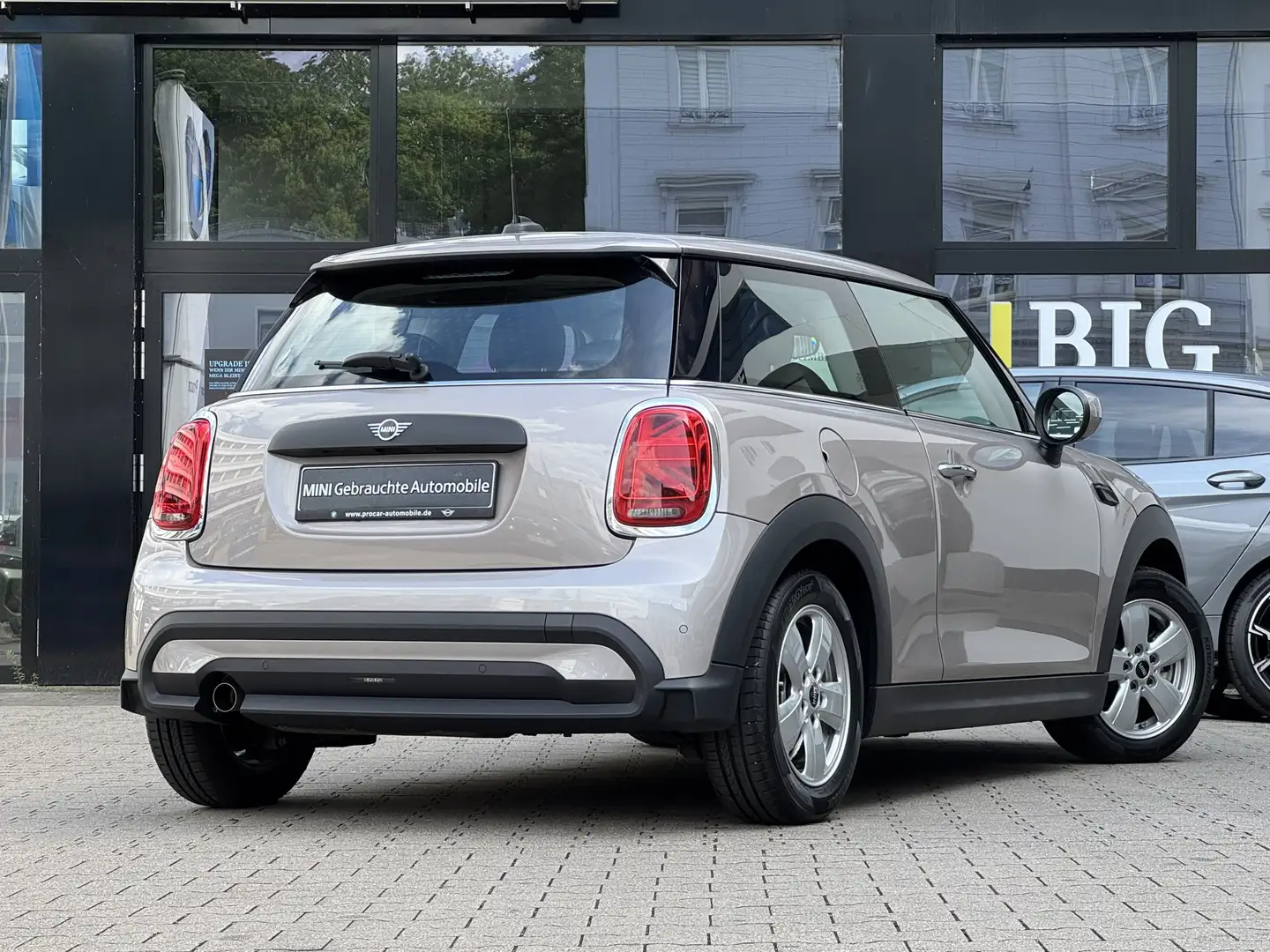 MINI One 3-Türer LED Navi CarPlay PDC Pano DAB Shz Grau - 2