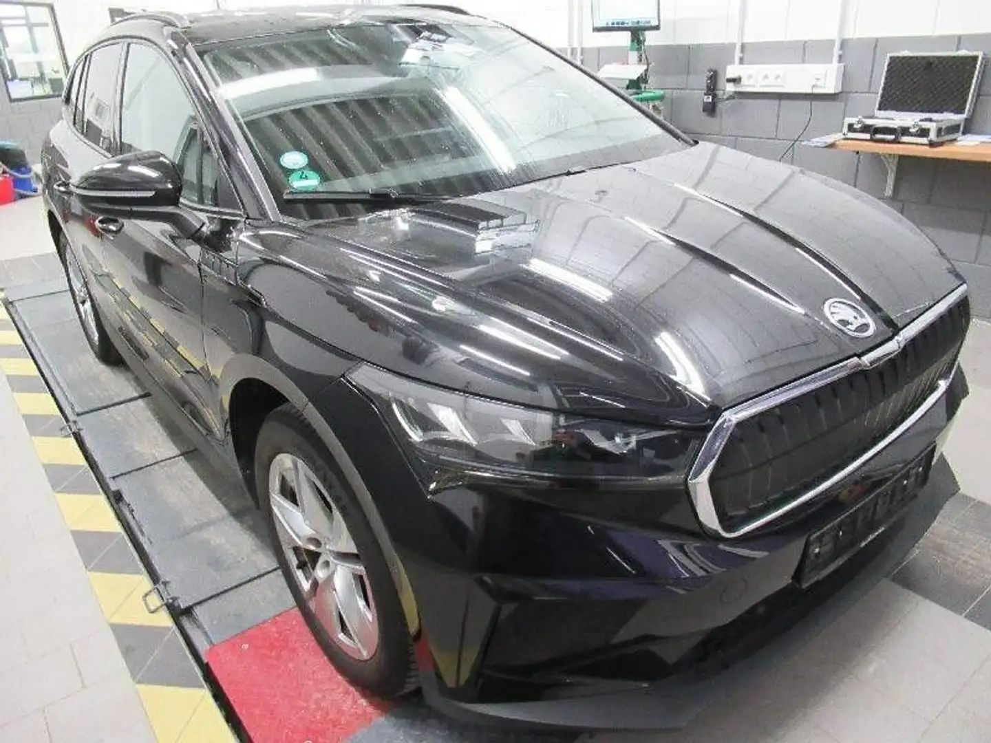 Skoda Enyaq 60 Loft NAvi 1. Hand Service NEU LED Schwarz - 2