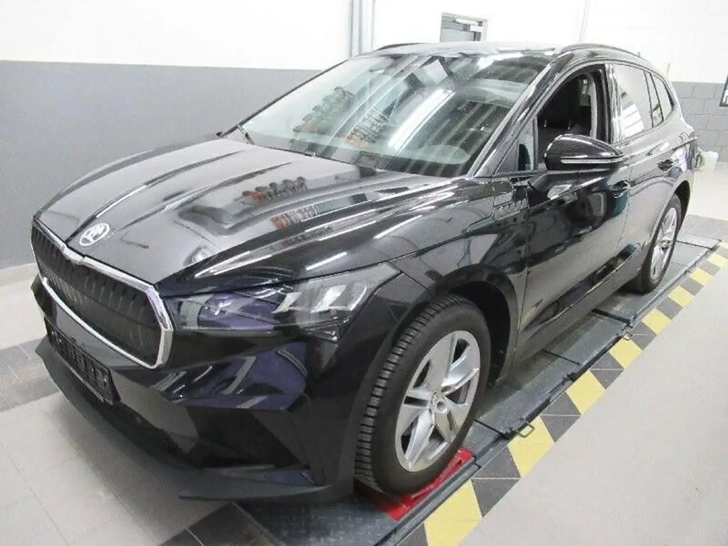 Skoda Enyaq 60 Loft NAvi 1. Hand Service NEU LED Schwarz - 1
