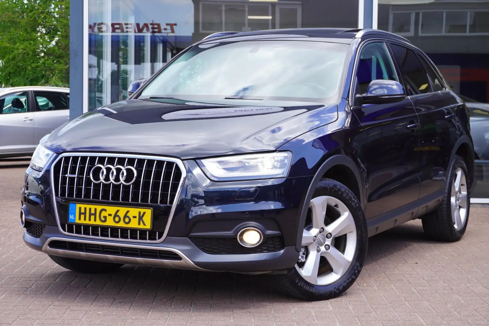 Audi Q3 2.0 TFSI quattro Pro Line S | 80.000KM | Panodak | Синій - 1