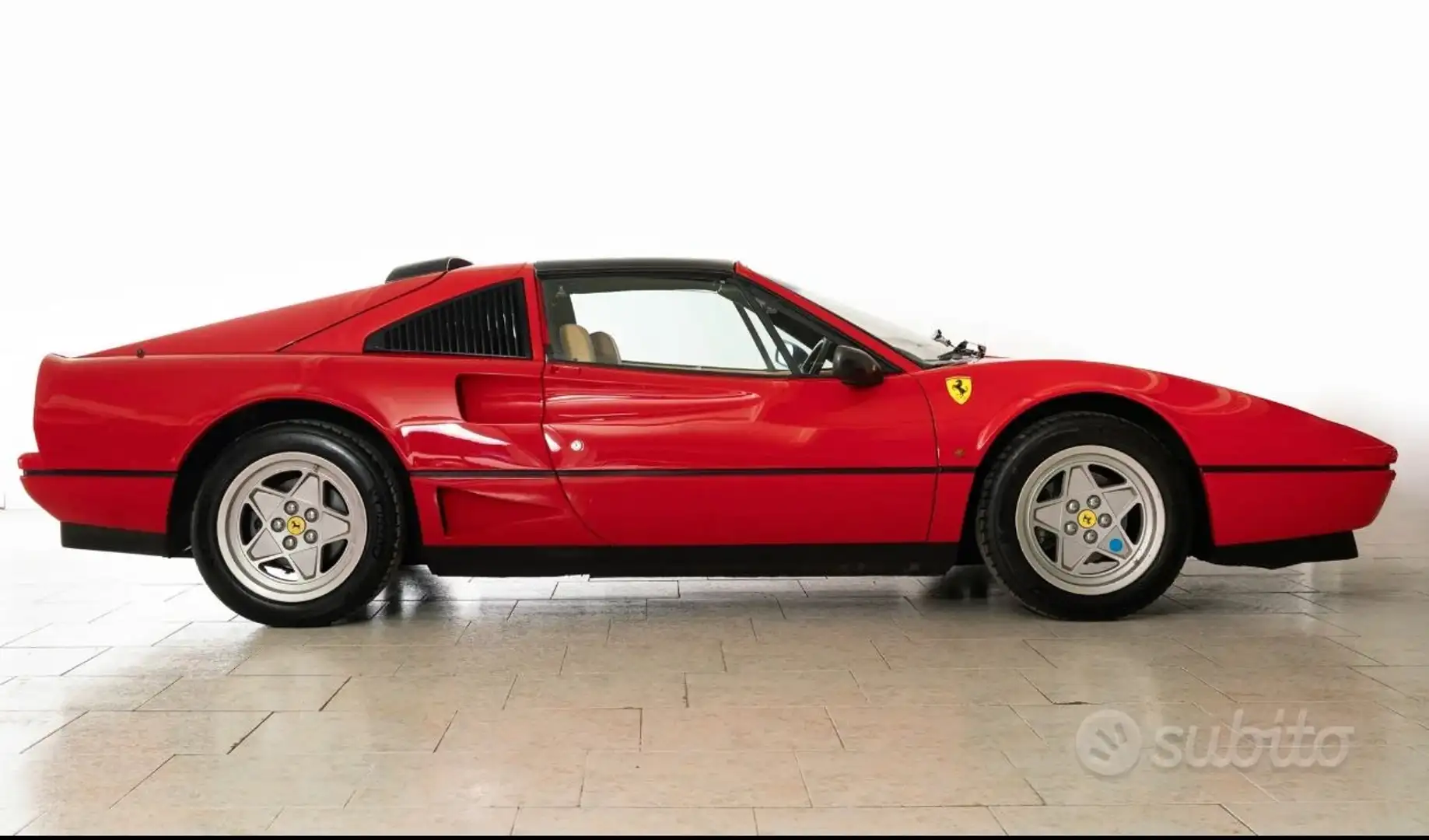 Ferrari 208 2.0 turbo GTS 254cv - 2