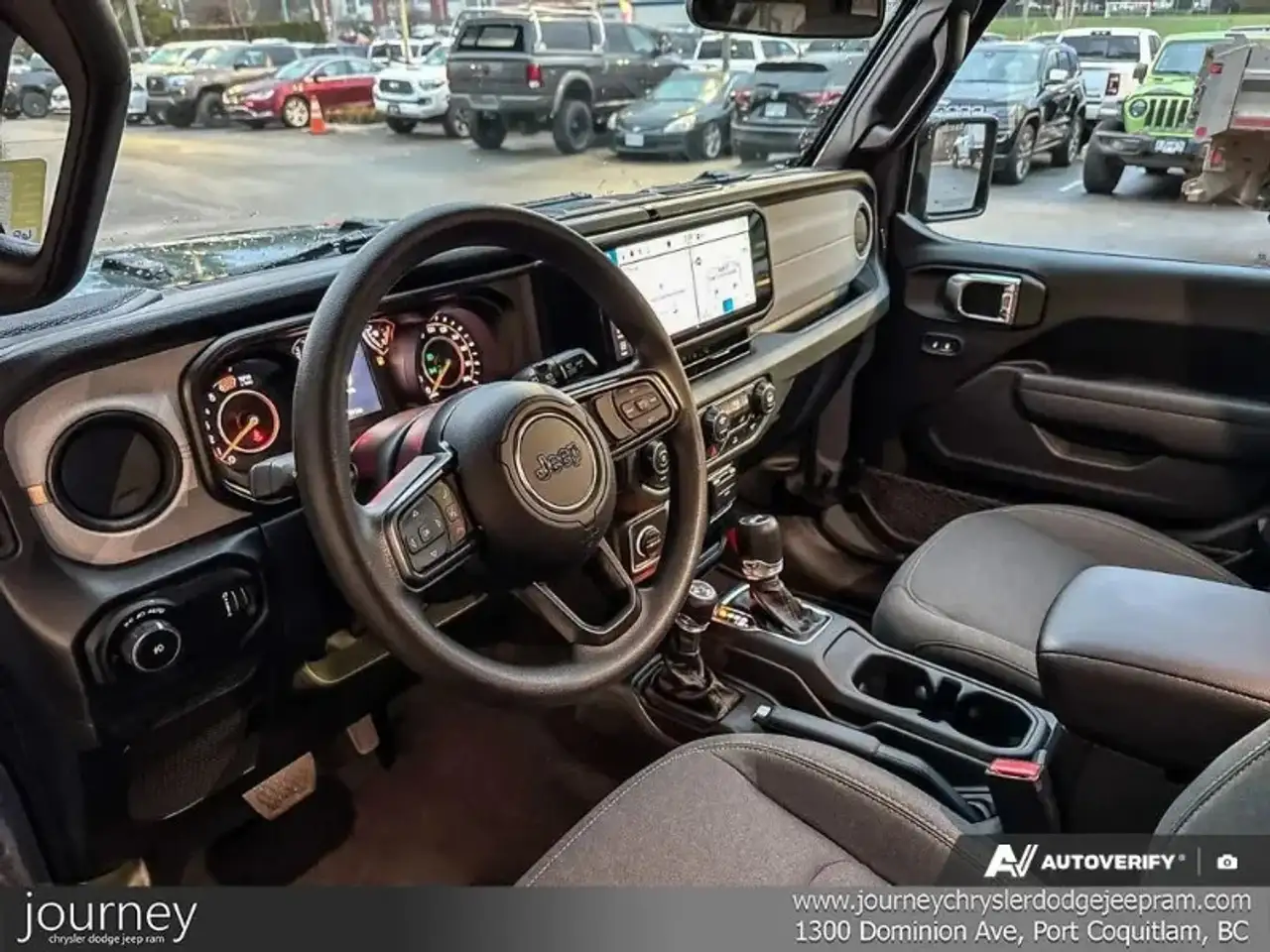 Jeep Wrangler снимка Jeep Wrangler
