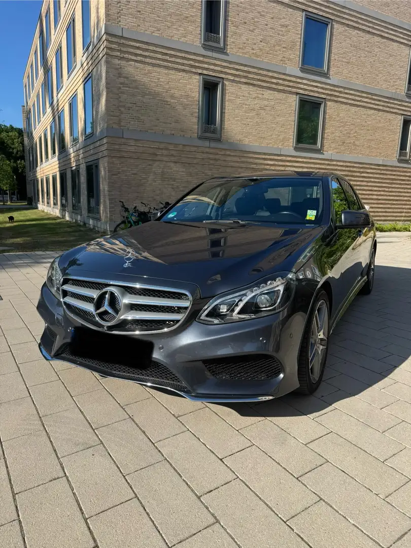 Mercedes-Benz E 220 E 220 BlueEfficiency Edition BlueTec (212.001) Grau - 1