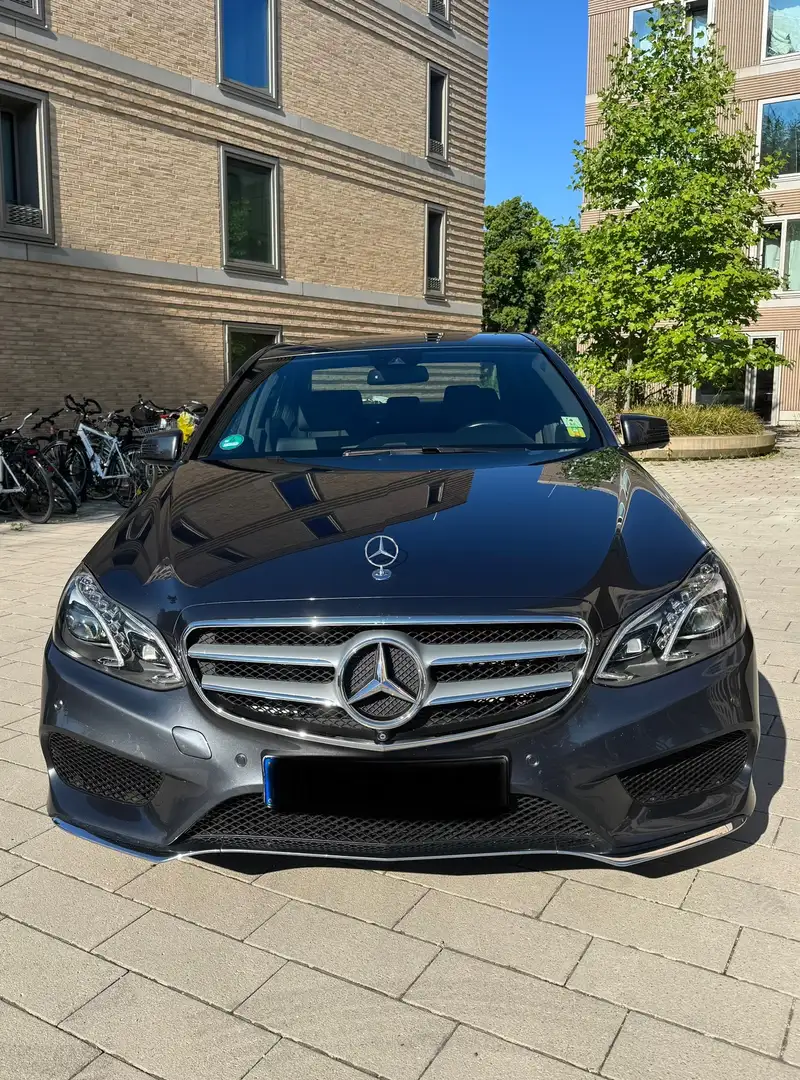Mercedes-Benz E 220 E 220 BlueEfficiency Edition BlueTec (212.001) Grau - 2