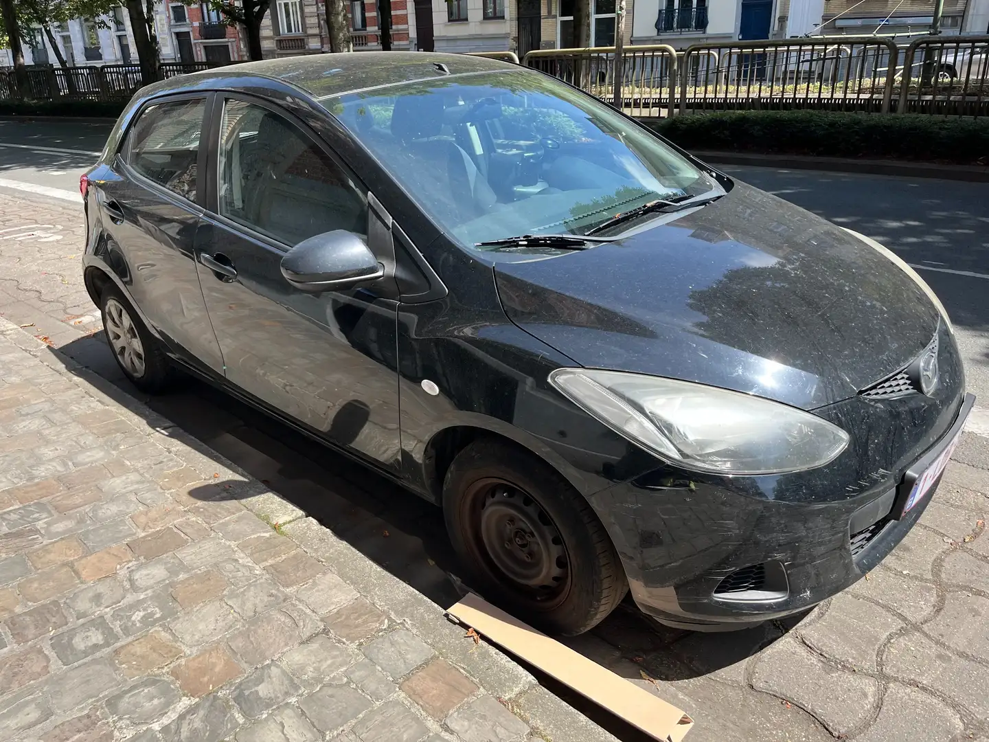 Mazda 2 2 1.3i Active Zwart - 2