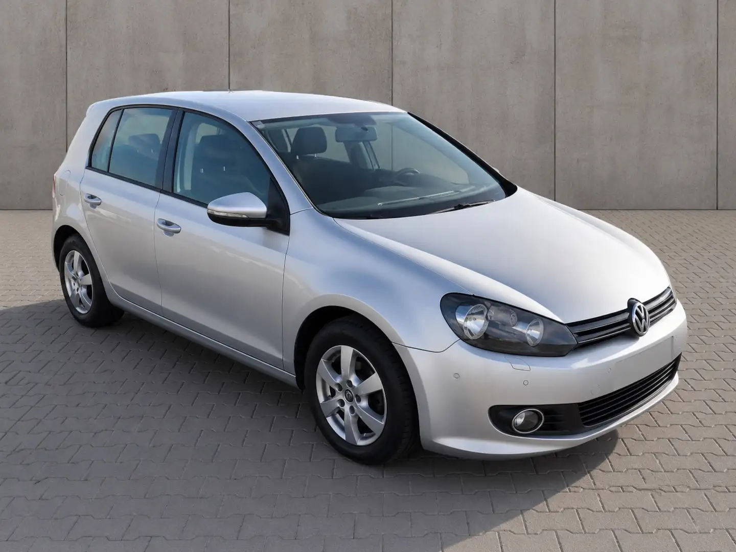 Volkswagen Golf Trendline 1,6 TDI DPF //Klimatronic//Sitzheizung Silber - 2
