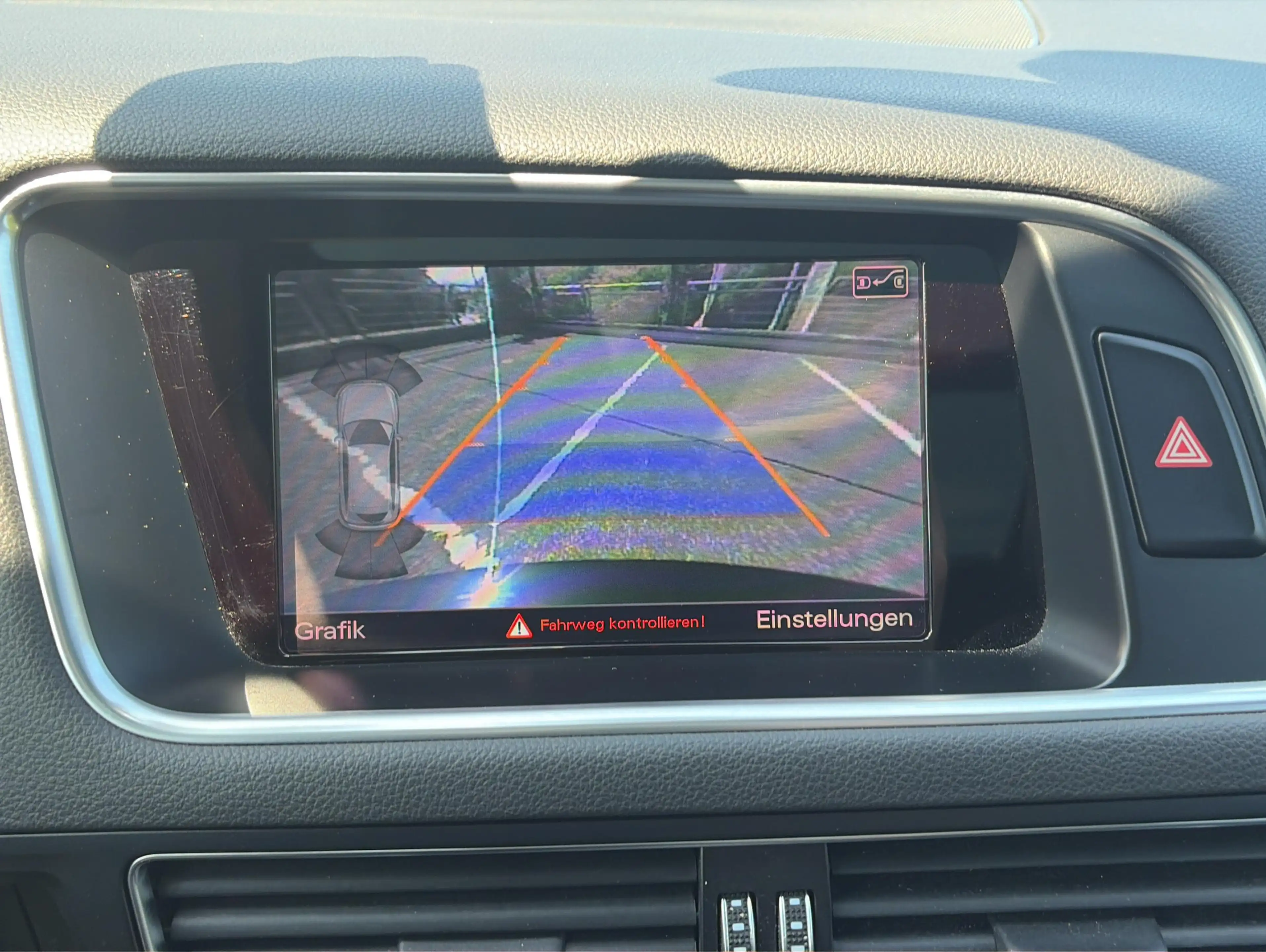 Audi SQ5 3.0 TDI quattro — photo 14