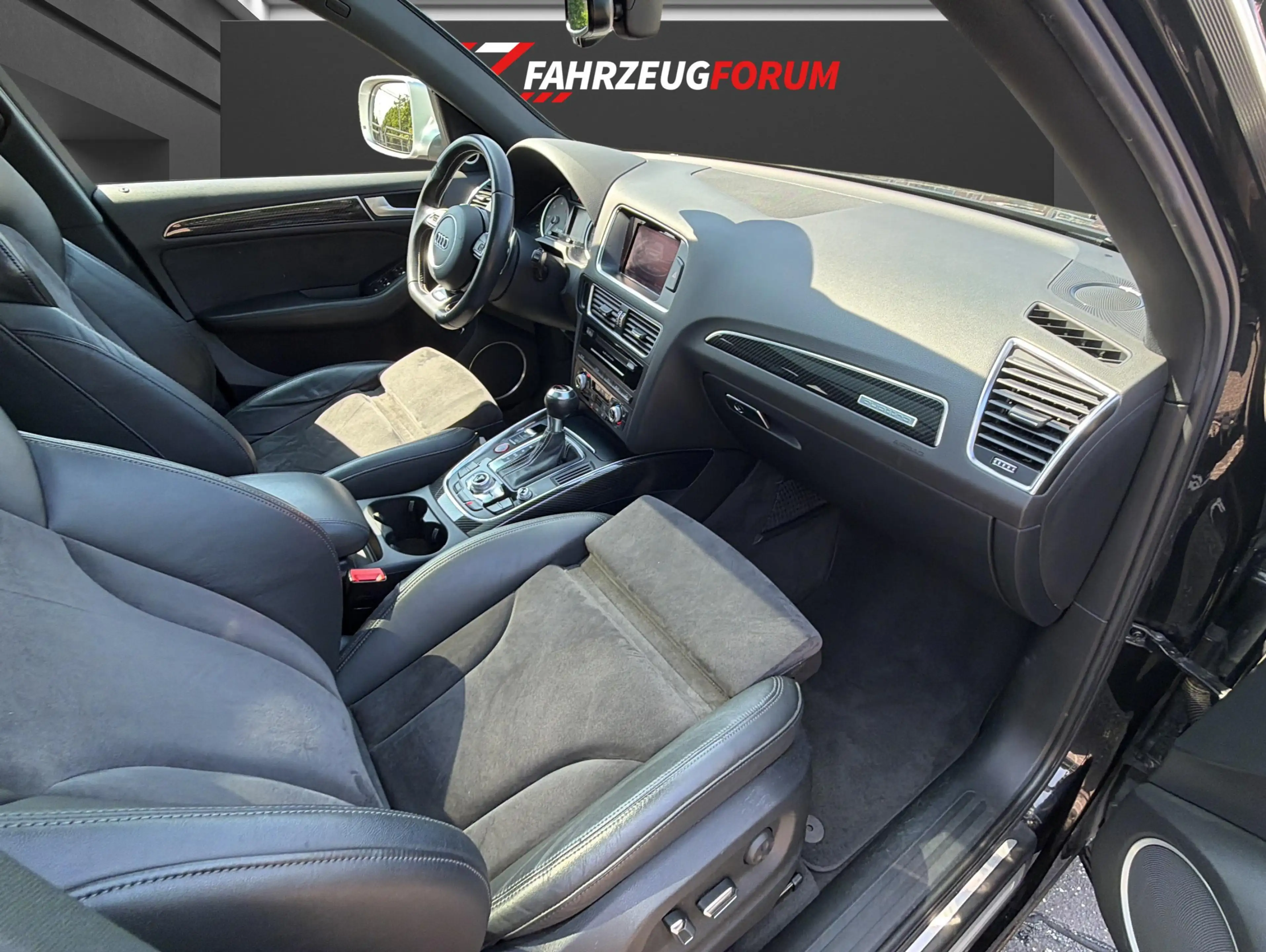Audi SQ5 3.0 TDI quattro — photo 9