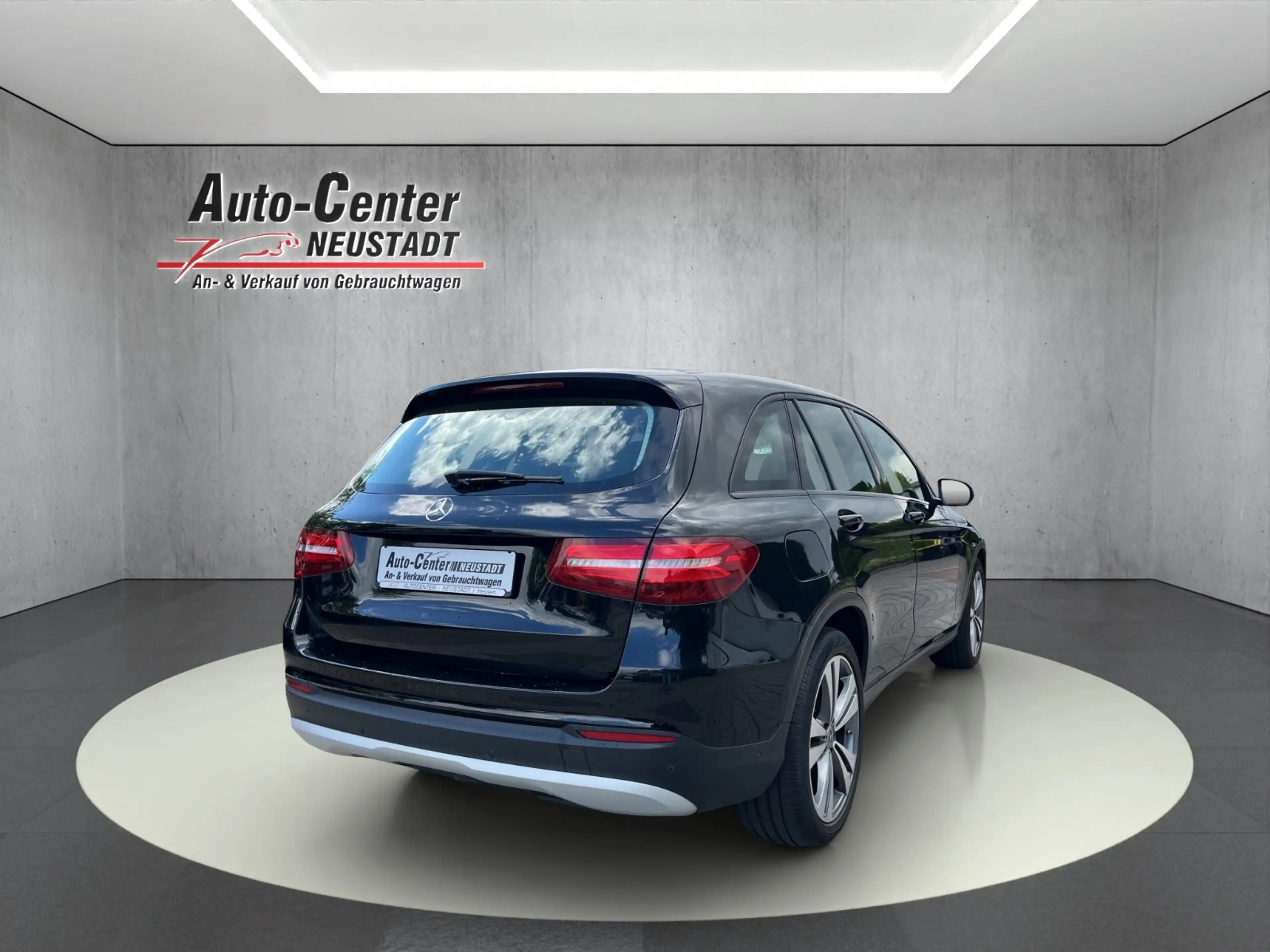 Mercedes-Benz GLC 350 d 4Matic AHK/LED/BURMESTER/NAVI/DAB+ — photo 3