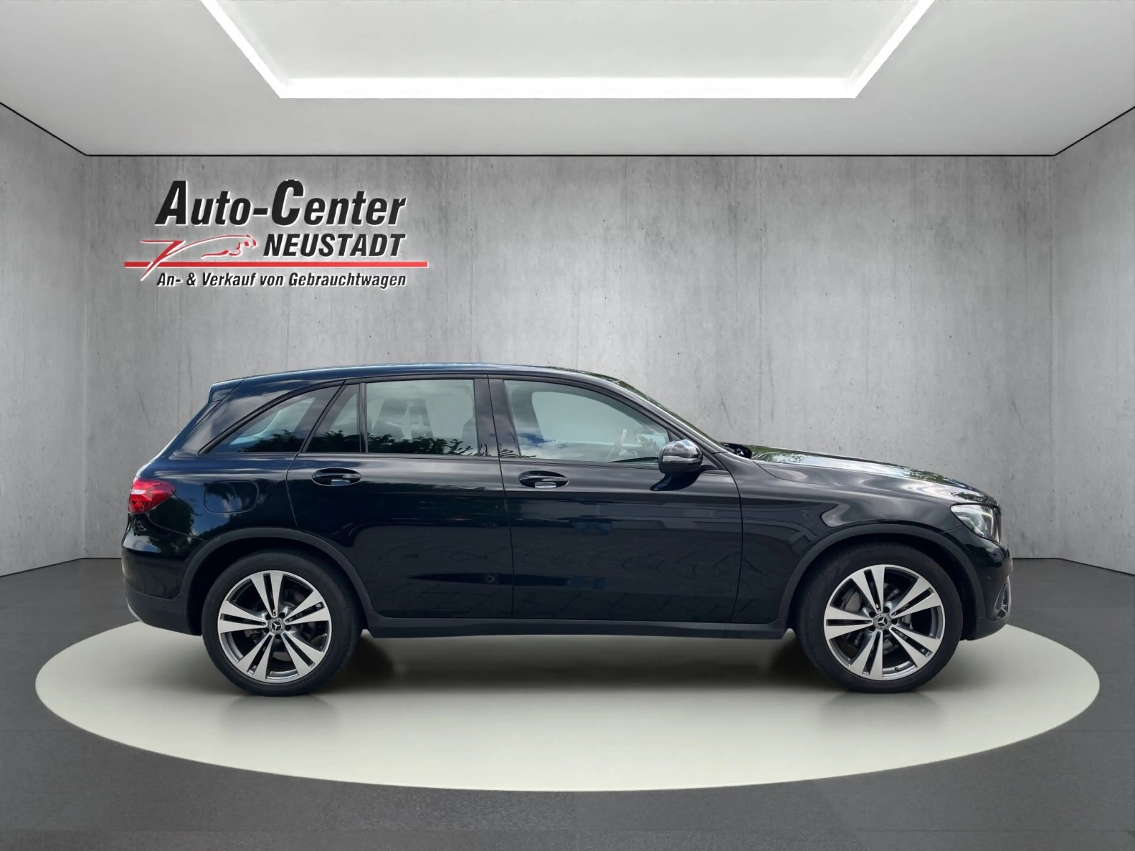 Mercedes-Benz GLC 350 d 4Matic AHK/LED/BURMESTER/NAVI/DAB+ — photo 2