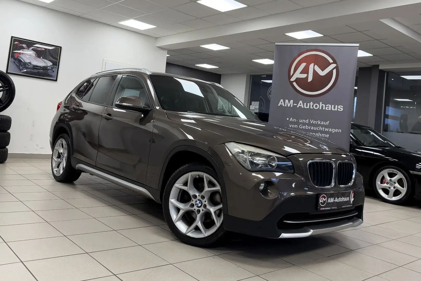 BMW X1 18d xDrive *X-Line*Navi*PDC*Sitzhz*BT Braun - 1