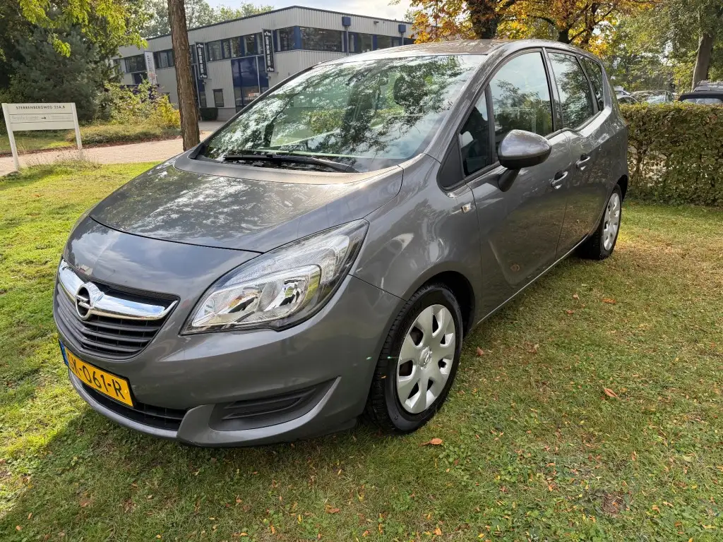 Opel Meriva 2015 из Европы — купить под ключ