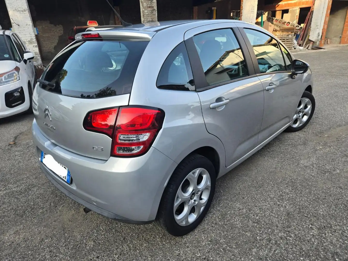 Citroen C3 1.1 Exclusive Argento - 2