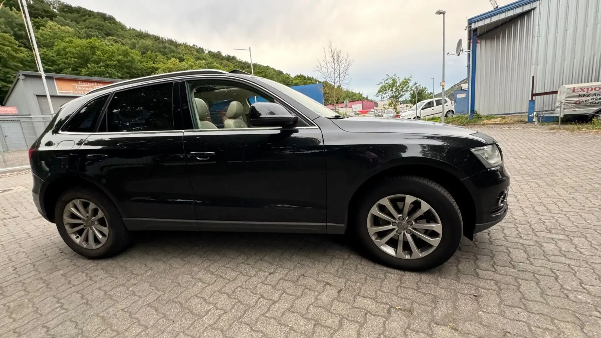 Audi Q5 2.0 TFSI 4x4!Voll!ACC PANO Leder Xen Nav FP!! Schwarz - 1