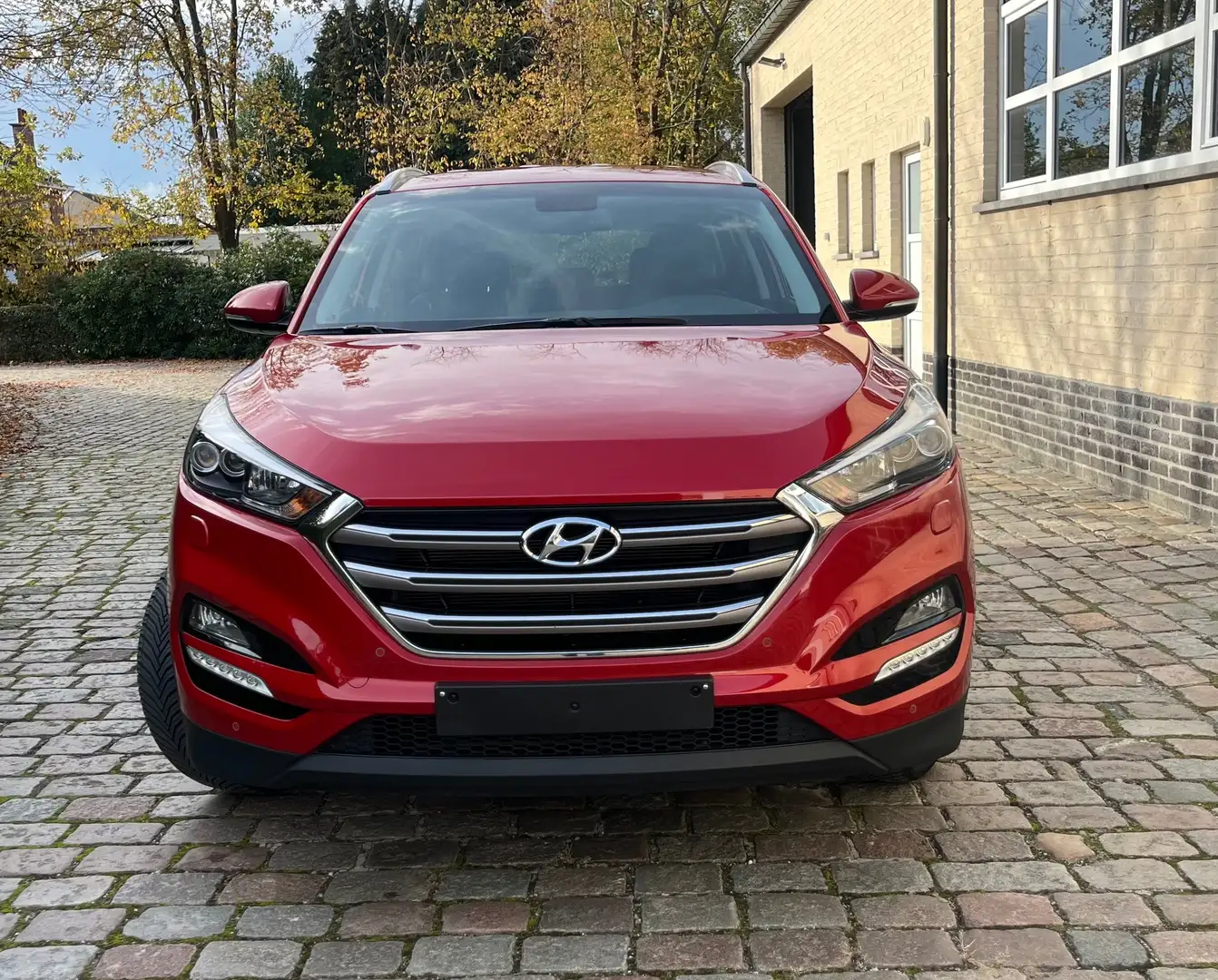 Hyundai TUCSON 1.6 GDi 2WD Premium ### 37000 km ### Rouge - 2
