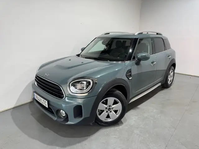 MINI One Countryman