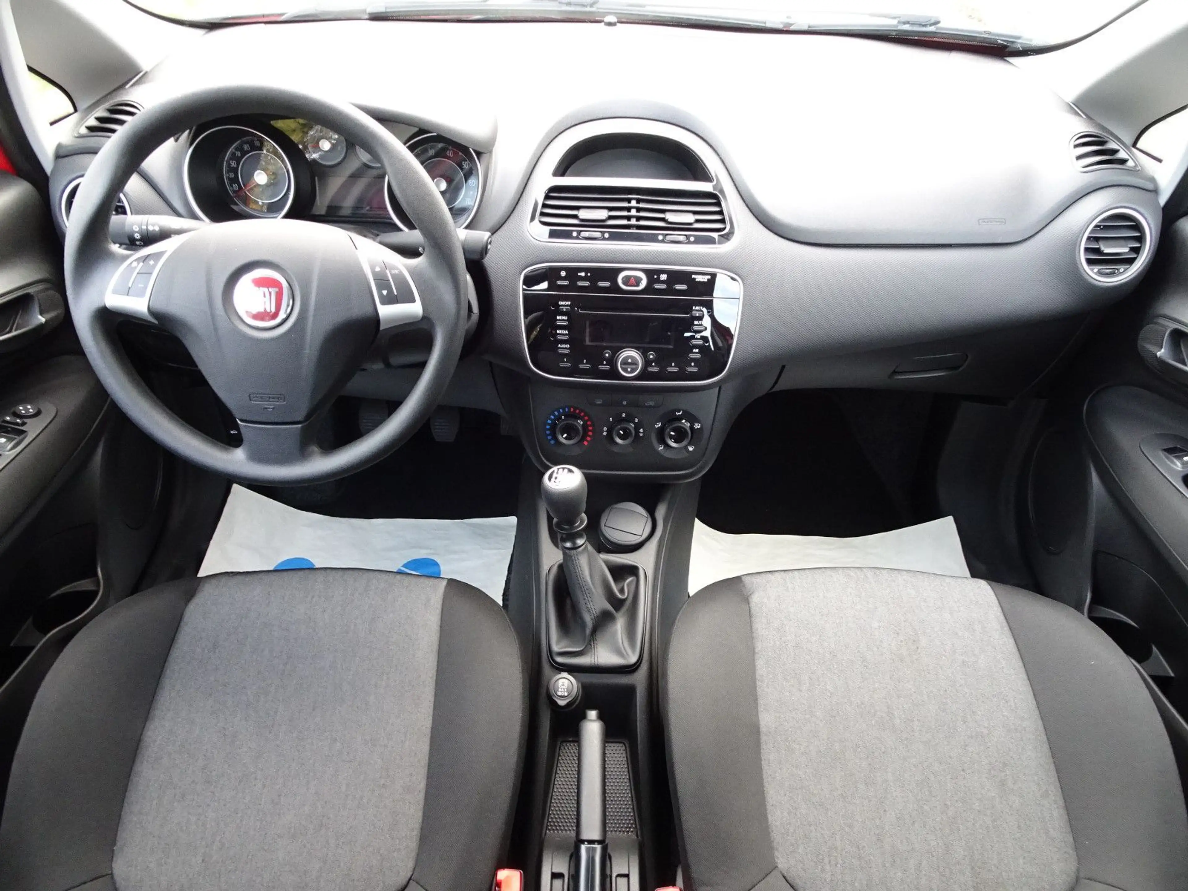 Fiat Punto / 1-Hand / City-Modus / Zahnriemen Neu / — photo 7