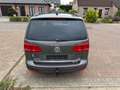 Volkswagen Touran 1.6 TDI 105 FAP BlueMotion Life DSG7 Grijs - thumbnail 4