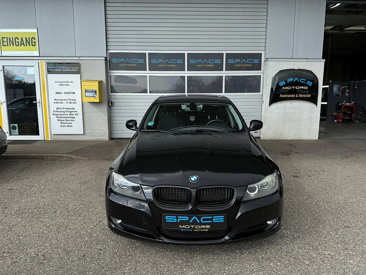 BMW 318 d Schwarz - 2