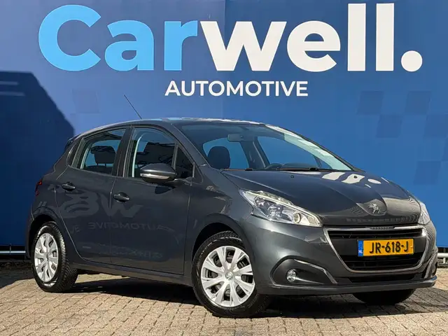 Peugeot 208 view 3