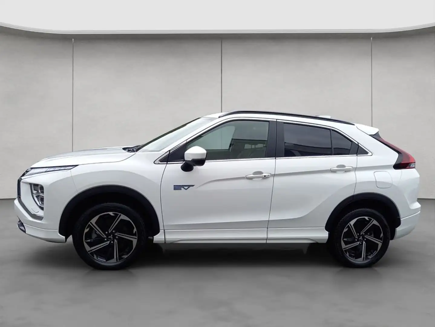 Mitsubishi Eclipse Cross Plug-In Hybrid 4WD Select Белый - 2