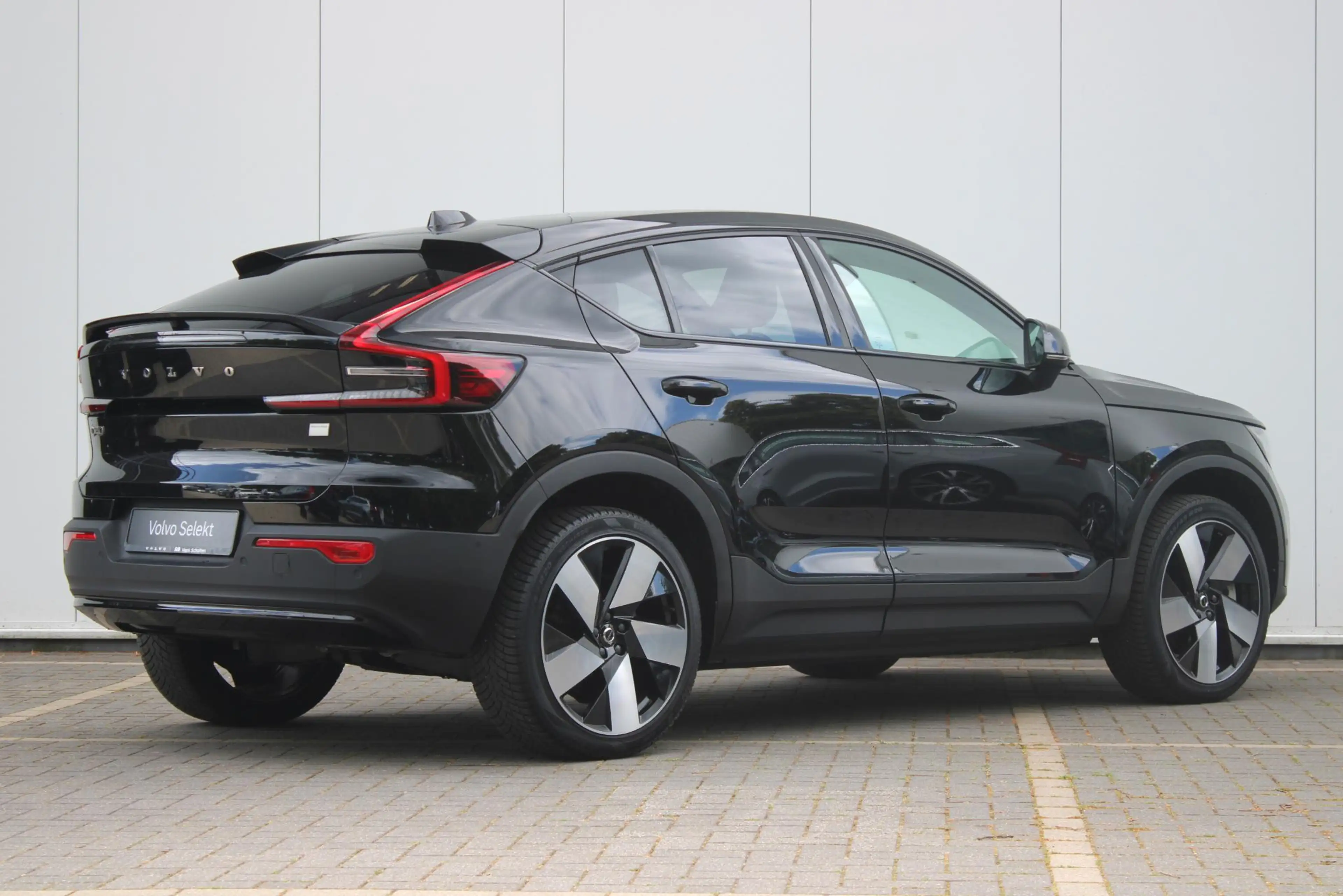 Volvo C40 Recharge Ultimate 69 kWh — photo 2