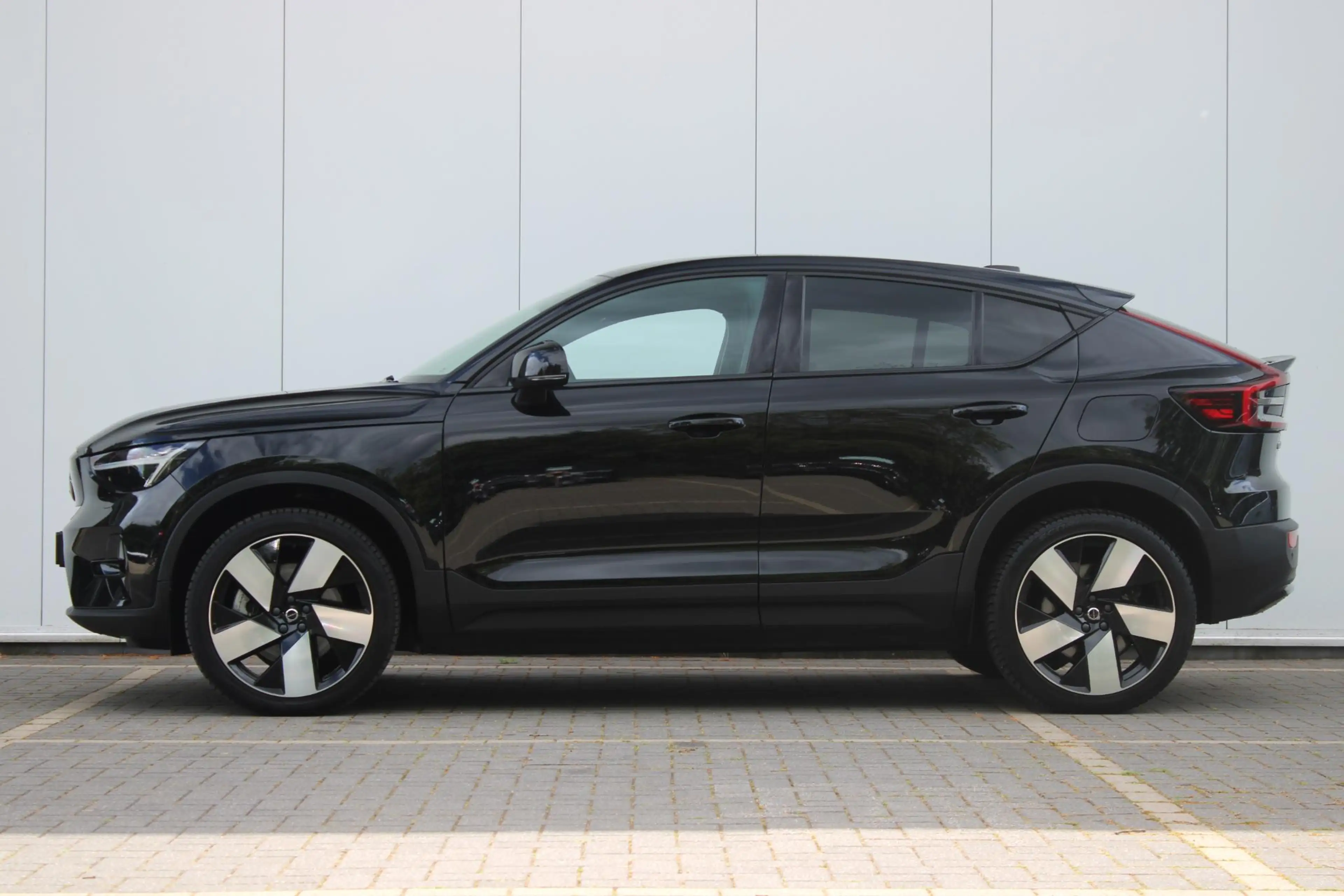Volvo C40 Recharge Ultimate 69 kWh — photo 7