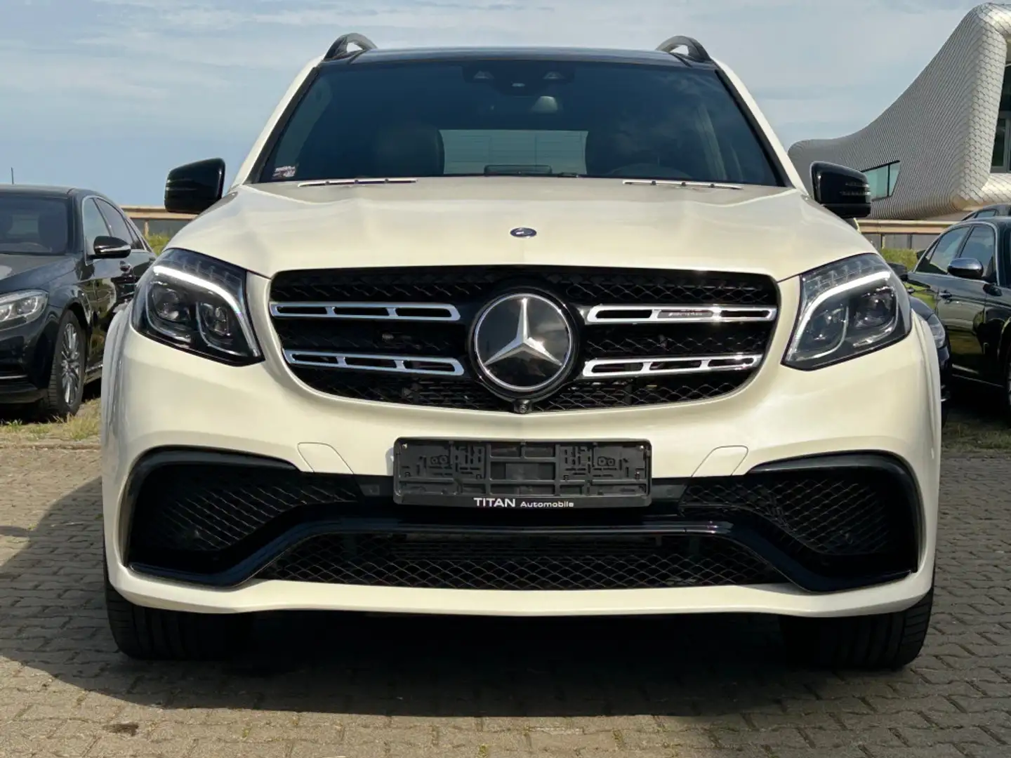 Mercedes-Benz G AMG 4Matic Night-Paket Pano H-K LED Navi Blanc - 2