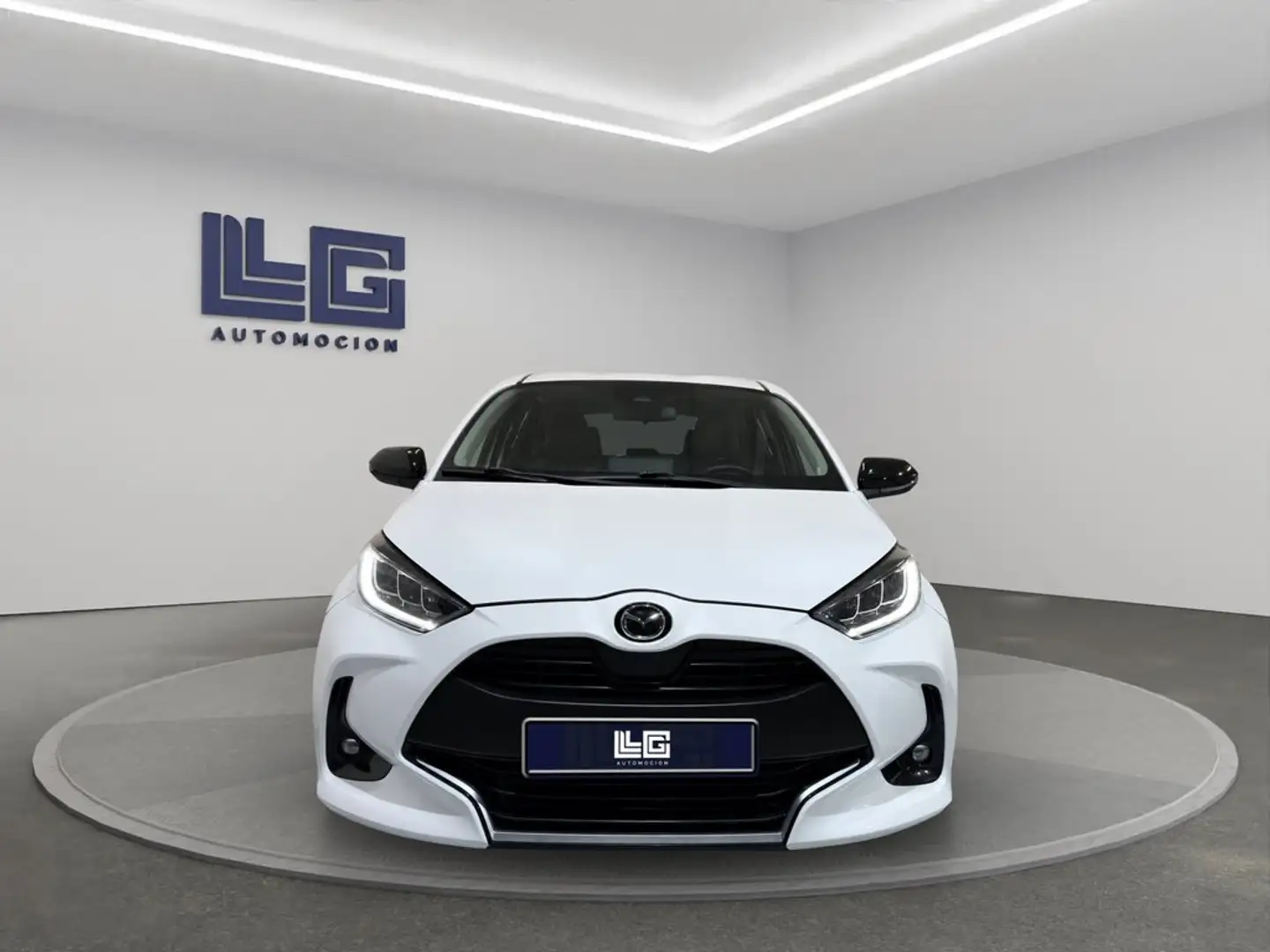 Mazda 2 Hybrid 1.5 Agile Comfort CVT 85kW Blanco - 2