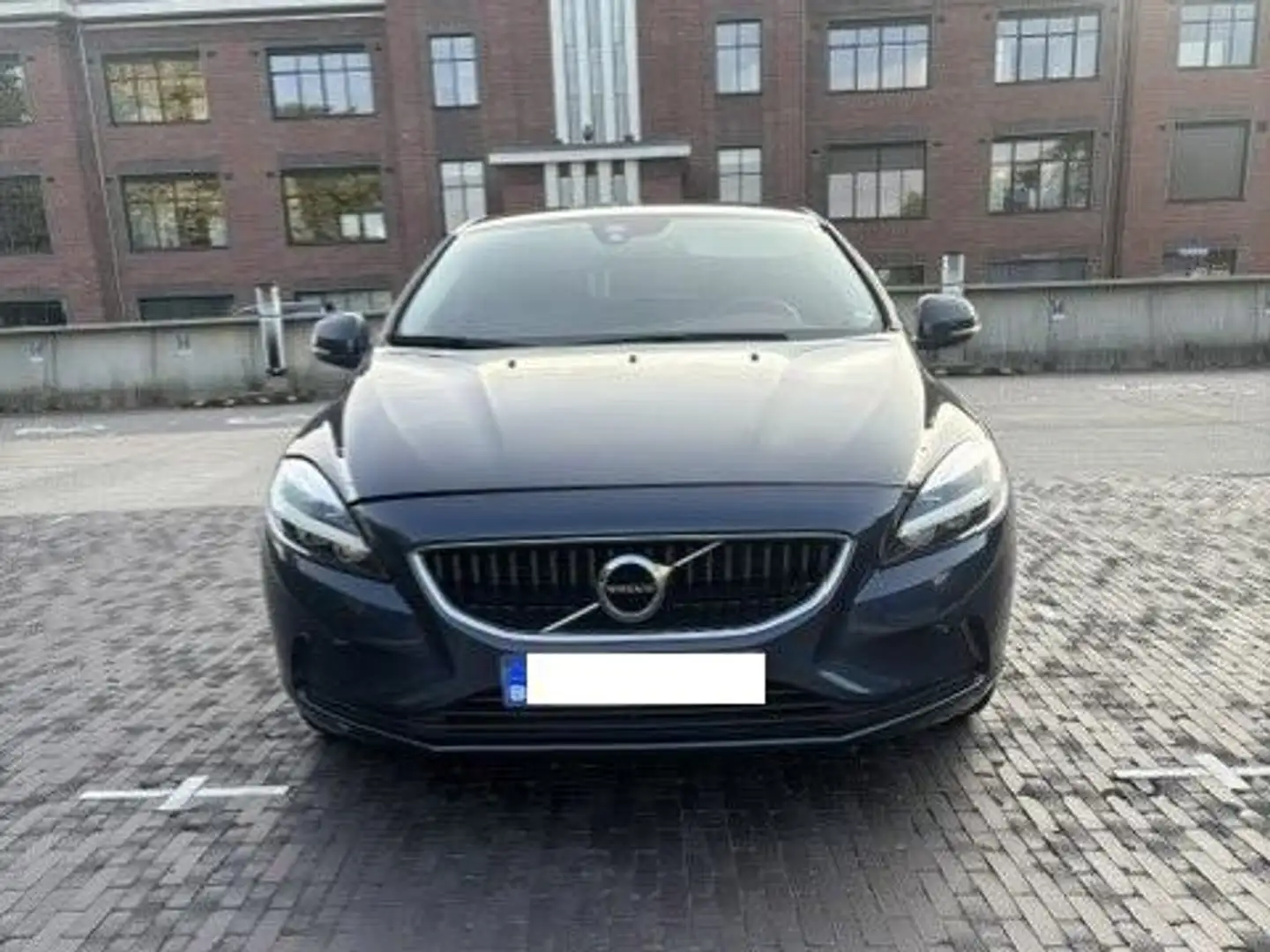 Volvo V40 V40 T2 Geartronic Momentum Bleu - 1