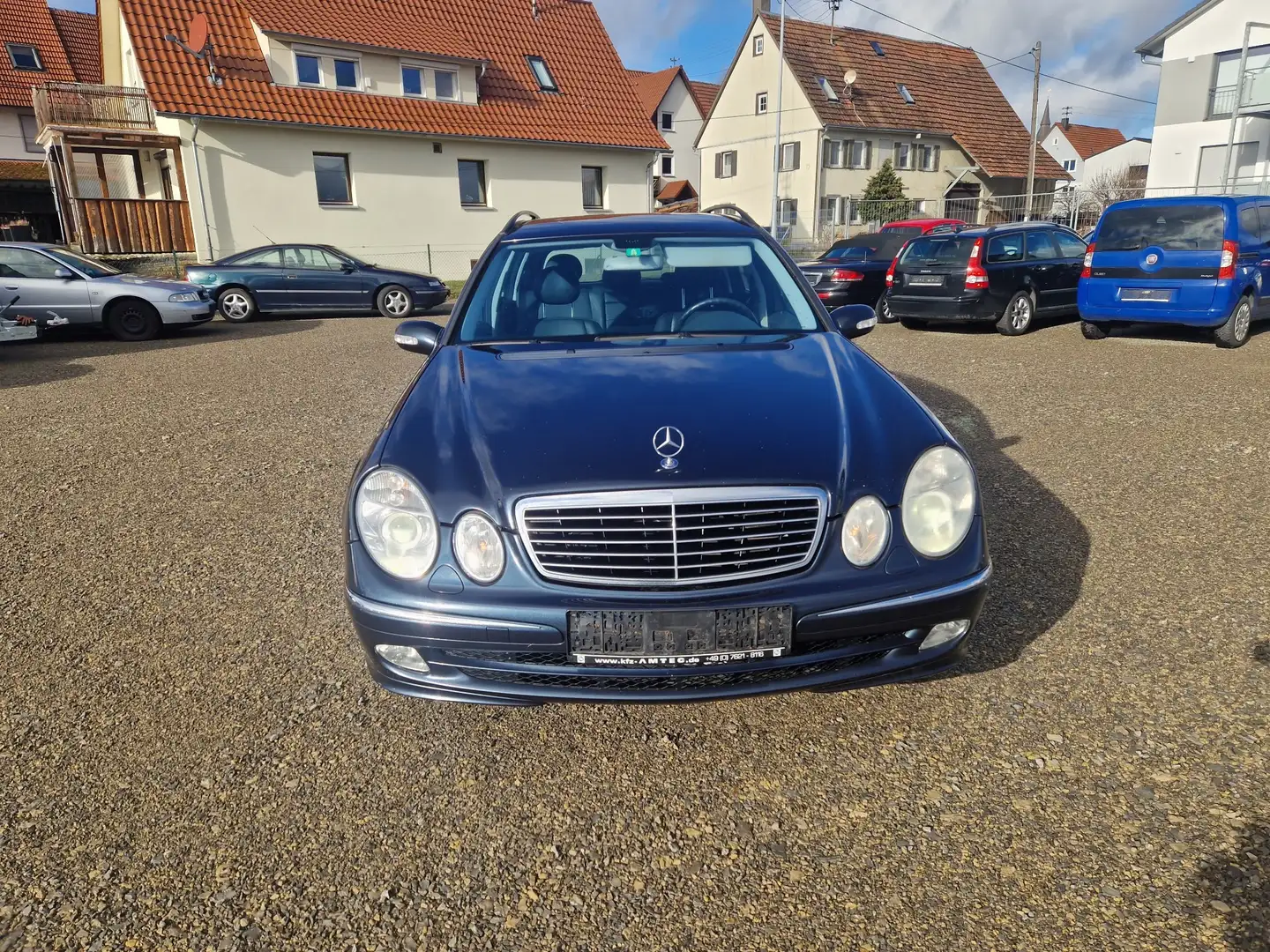 Mercedes-Benz E 320 T Avantgarde 4Matic*Leder*Xenon*TÜV/AU NEU* Black - 2
