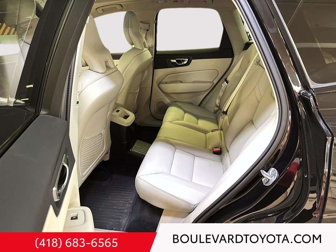 2025 Volvo XC60 T8 Plus CUIR, SIÈGES & VOLANT CHAUFFANTS, JANTES thumb 25