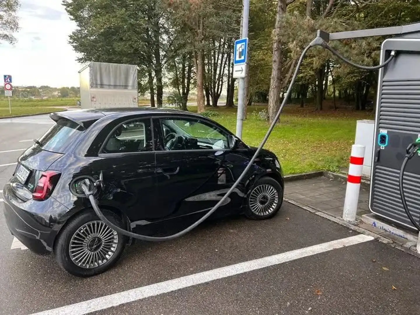 Fiat 500e Icon 87 kwh 118 ch Noir - 2