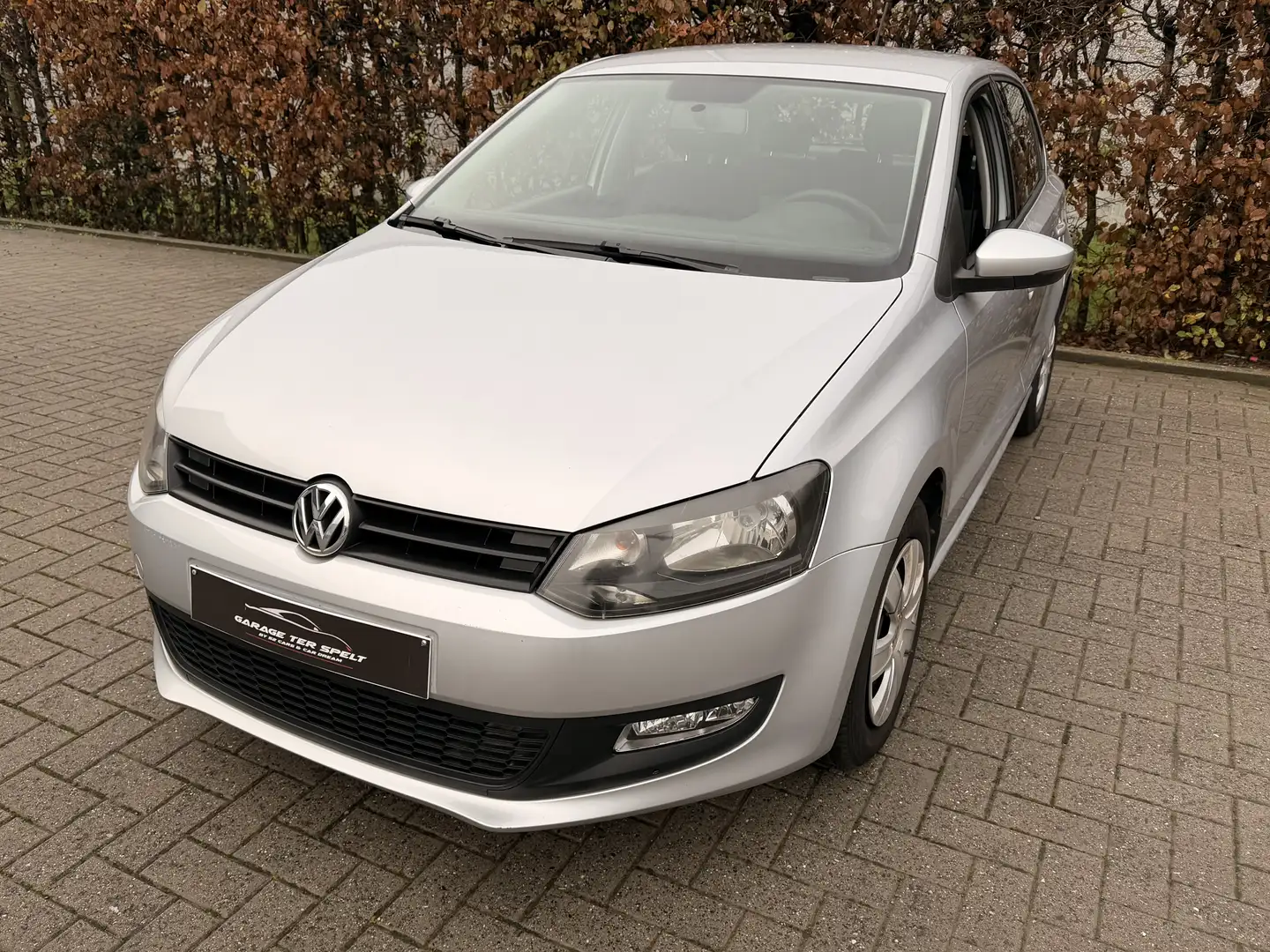 Volkswagen Polo Polo 1.2i Comfortline Silber - 2