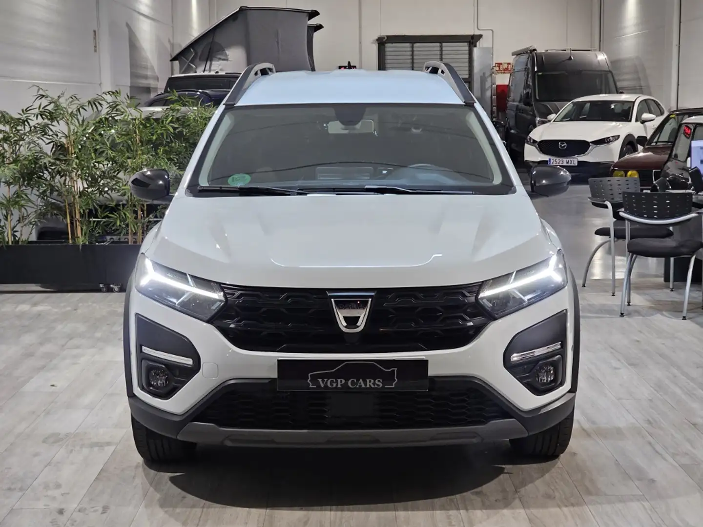 Dacia Jogger 1.0 TCe S.L Extreme Go 81kW 7pl. Blanco - 2