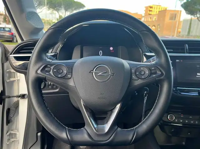 Opel Corsa view 9