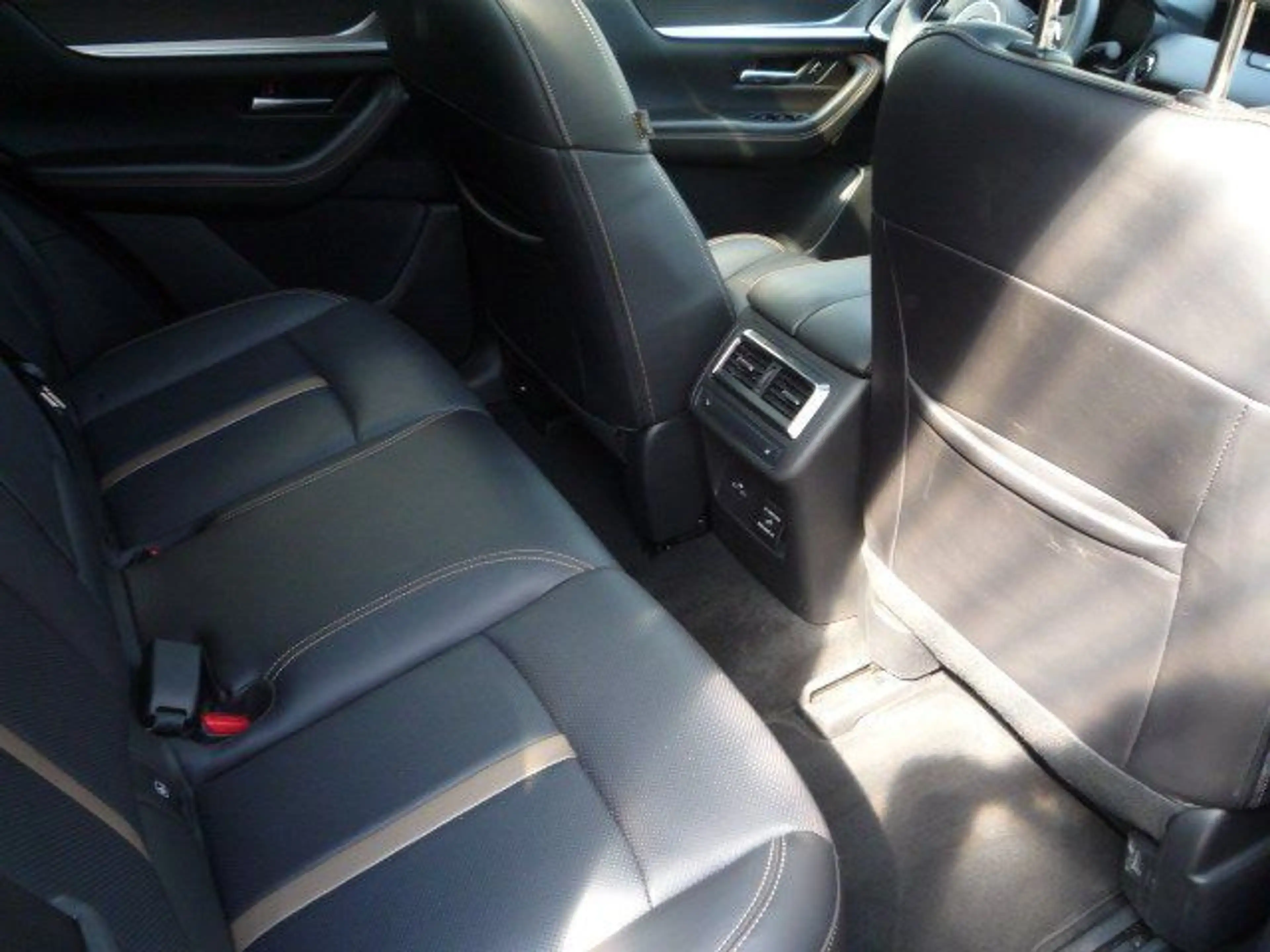 Mazda CX-60 2.5L e-SKYACTIV PHEV 327ps Homura Plus Hyb — photo 13