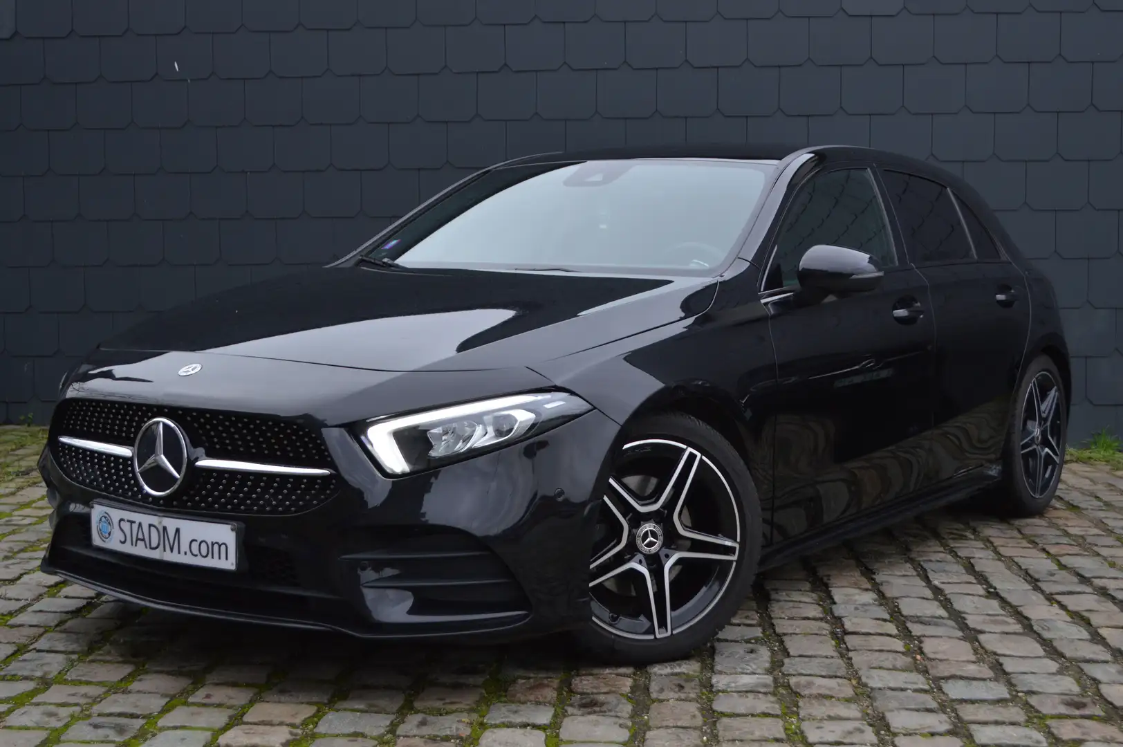 Mercedes-Benz A 180 A 180 AMG Business Solution 1HAND CARNET CARPLAY Nero - 1