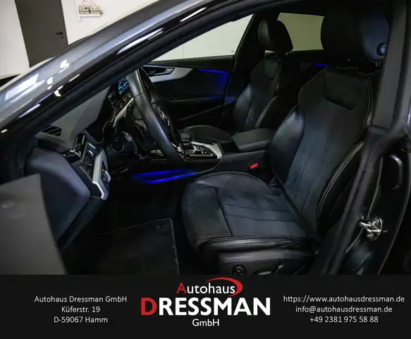 Audi S5 view 11
